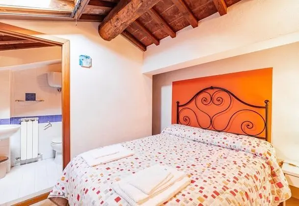 Family Apart Daire, Birden Çok Yatak, Bahçeli (Hawthorn apt with shared pool family)