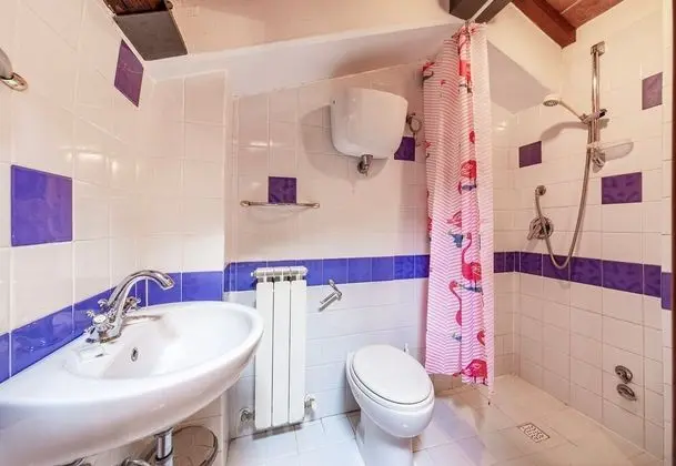 Family Apart Daire, Birden Çok Yatak, Bahçeli (Hawthorn apt with shared pool family)