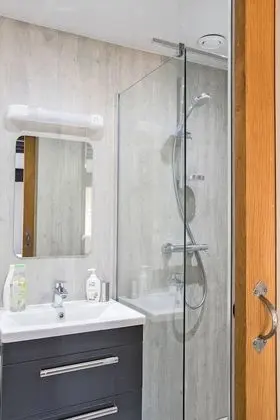 Standard İki Ayrı Yataklı Oda, Banyolu/Duşlu, Bahçe Manzaralı (Ground Floor)