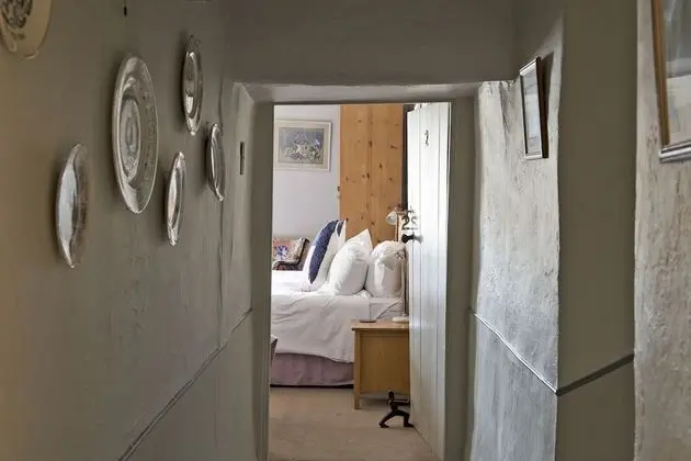 Standard Süit, Banyolu/Duşlu, Bahçe Manzaralı (First Floor)