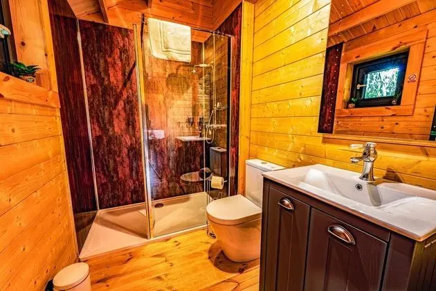 Romantic Kulübe, 1 Yatak Odası (Owl Lodge)