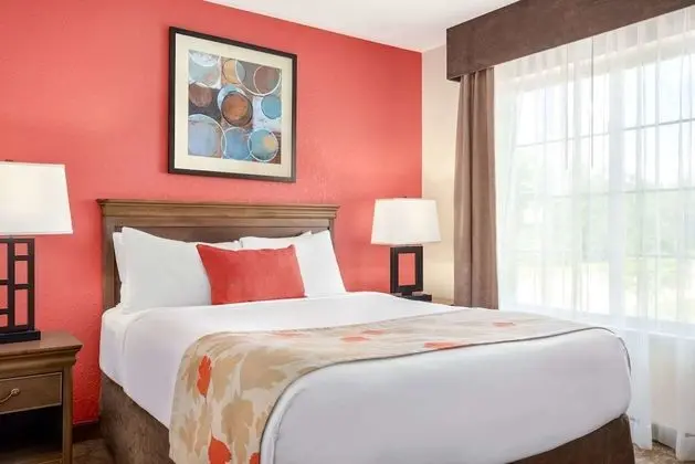 Oda, 1 Büyük (Queen) Boy Yatak, Sigara İçilmez