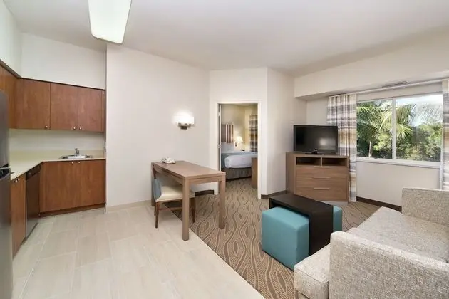 Süit, 1 En Büyük (King) Boy Yatak, Sigara İçilmez (One-Bedroom)