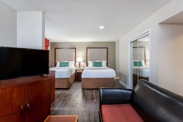 Two Bedroom Suite, 2 Queen Beds, Non Smoking