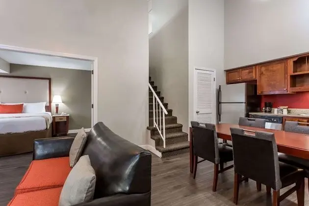 Two Bedroom Suite, 2 Queen Beds, Non Smoking