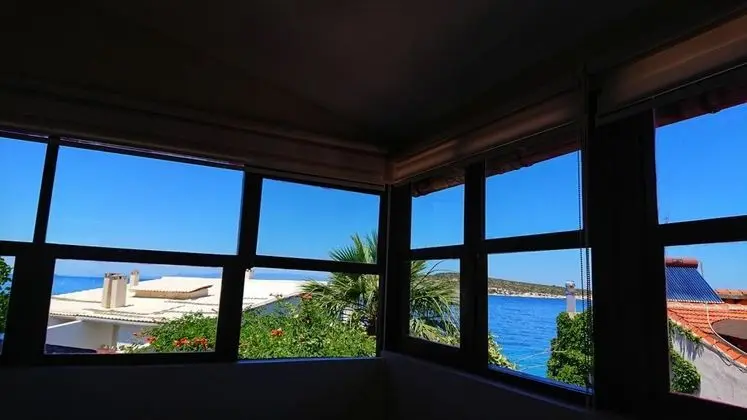 Aile Odası, Kısmi Deniz Manzaralı