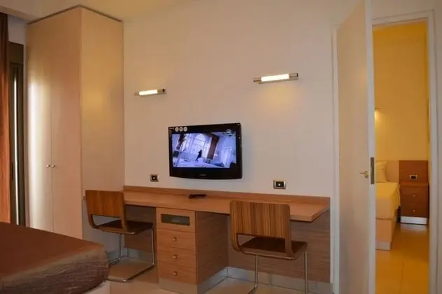 V-VIP Connecting Rooms