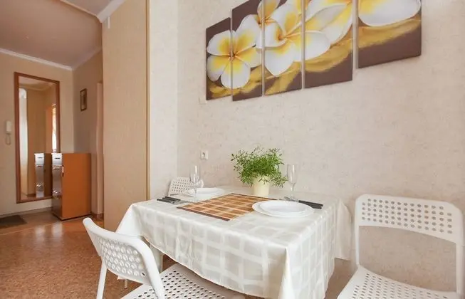 Apart Daire (25 Absalyamova Street)