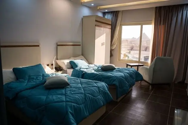 Deluxe İki Ayrı Yataklı Oda (Pyramid View )