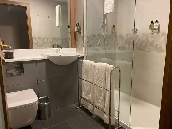 Classic Tek Büyük Yataklı Oda