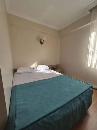Tek Kişilik,Şehir Manzaralı