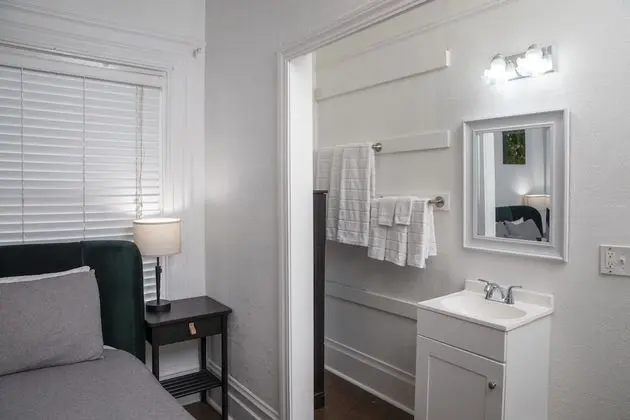 Süit, Ortak Banyo