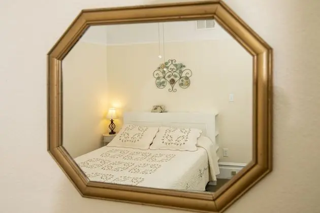 Tek Büyük Yataklı Oda, Ortak Banyo