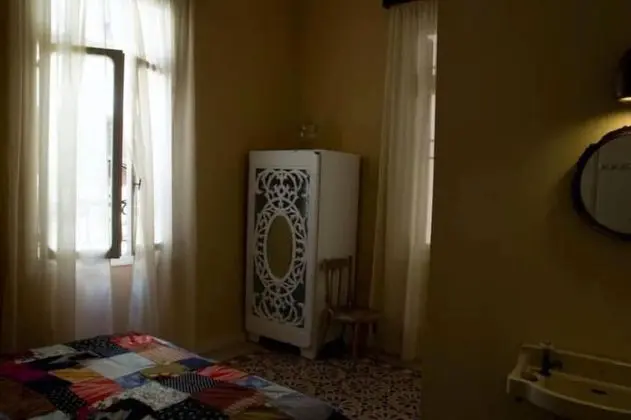 Üç Kişilik Oda