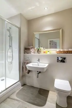 Twin Room 1 (Lower Ground)