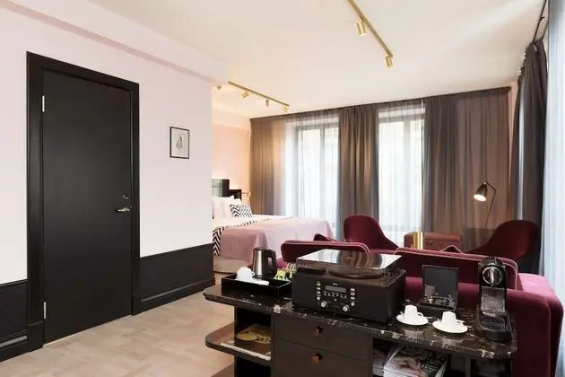 Junior Süit, Şehir Manzaralı