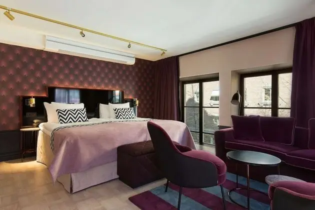 Junior Süit, Şehir Manzaralı