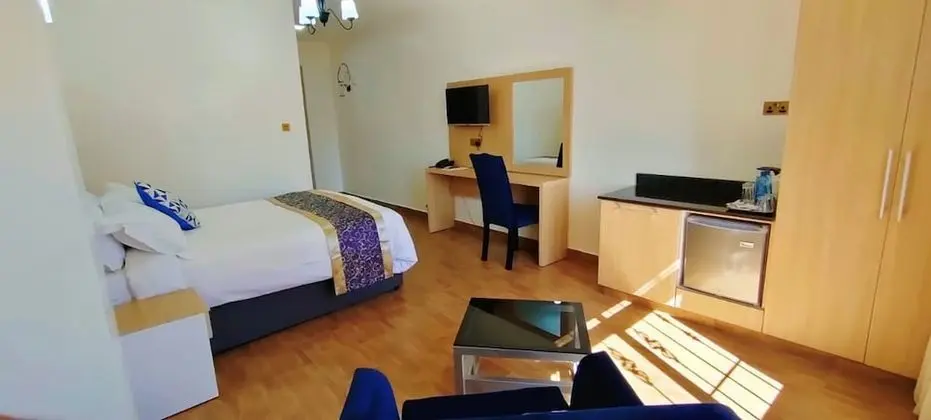 Economy Tek Büyük Yataklı Oda