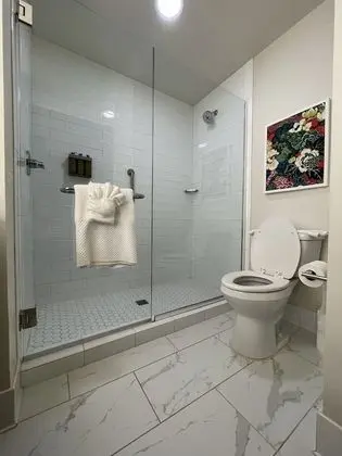 Premium Oda, 2 Büyük (Queen) Boy Yatak