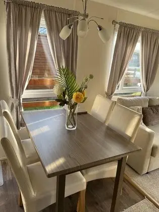 Apart Daire, Banyolu/Duşlu (Hazel Oaks)