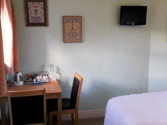 Tek Büyük Yataklı Oda, Banyolu/Duşlu