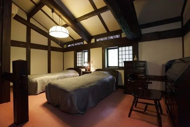Traditional Oda (Japanese Western Style)