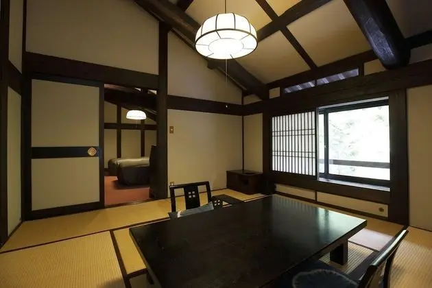 Traditional Oda (Japanese Western Style)