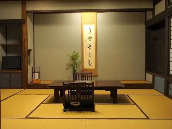 Traditional Süit (Hana Ikada, Open-Air Bath)