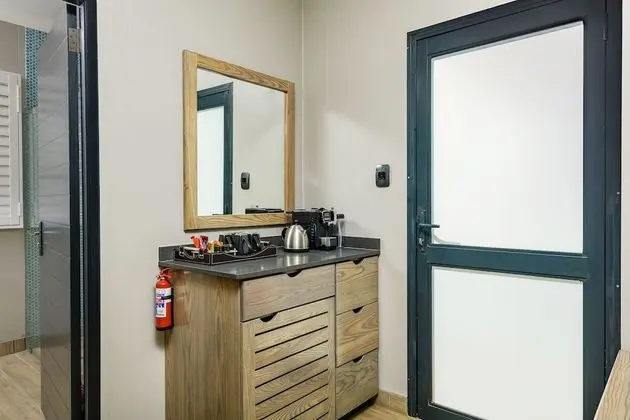 Two-Bedroom River View Cabin with Splash Pool