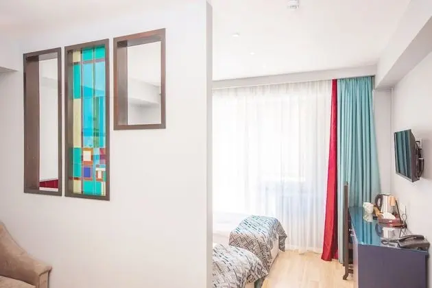 Basic Tek Büyük veya İki Ayrı Yataklı Oda, Birden Çok Yatak, Sigara İçilmez