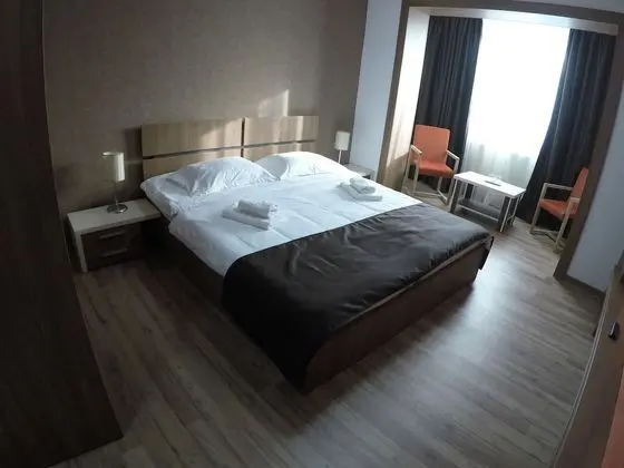 Tek Büyük Yataklı Oda, 1 Çift Kişilik Yatak