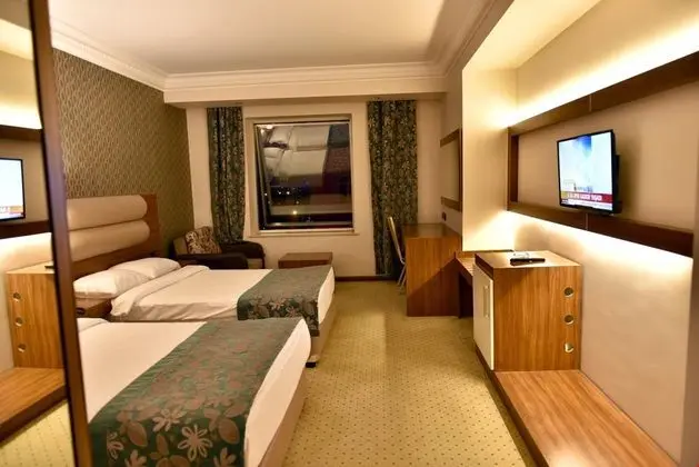 Balayı Suit