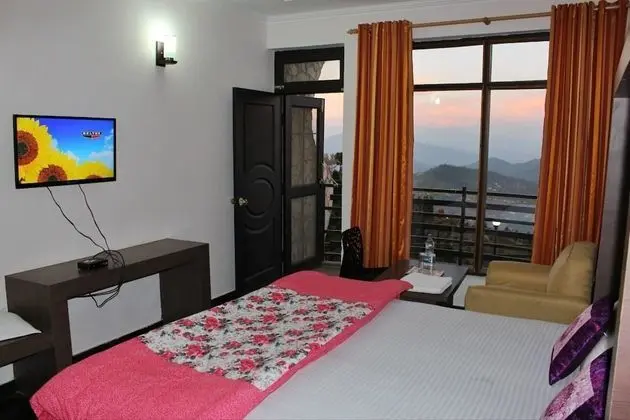Deluxe Tek Büyük Yataklı Oda, 1 Tek Kişilik XL Yatak, Engellilere Uygun, Dağ Manzaralı