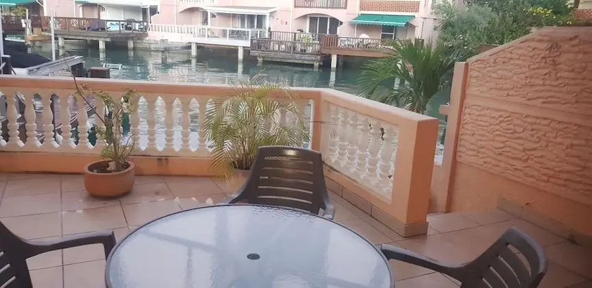 Deluxe Sıra Ev, 2 Yatak Odası, Balkon (Waterfront)