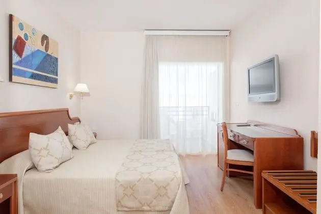 Tek Büyük Yataklı Oda (2 adults and 1 child)