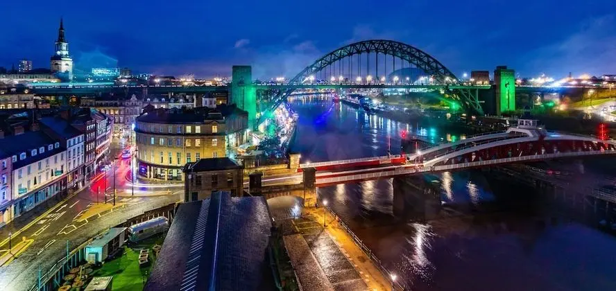 Deluxe Ev, Banyolu/Duşlu (Foster Drive)