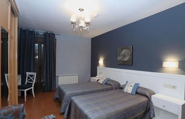 Superior Tek Büyük veya İki Ayrı Yataklı Oda