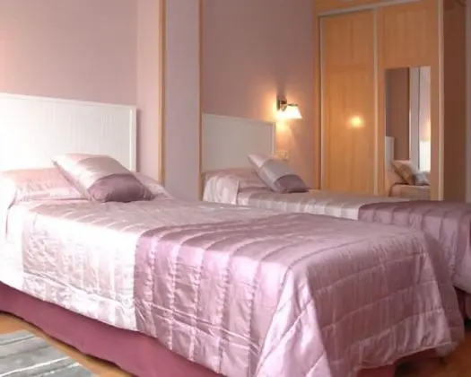 Superior Tek Büyük veya İki Ayrı Yataklı Oda