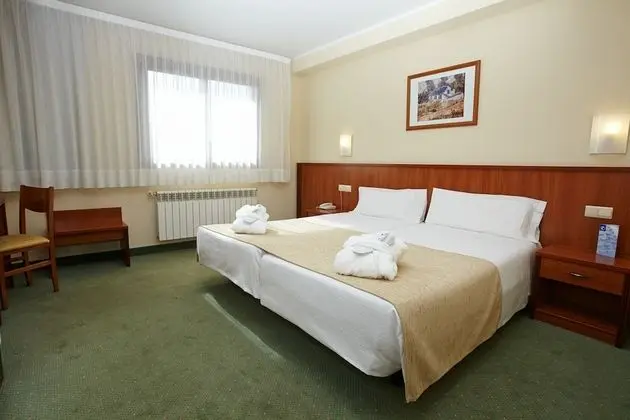 Tek Büyük veya İki Ayrı Yataklı Oda