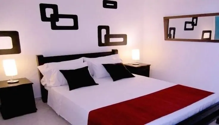 Standard Tek Büyük Yataklı Oda