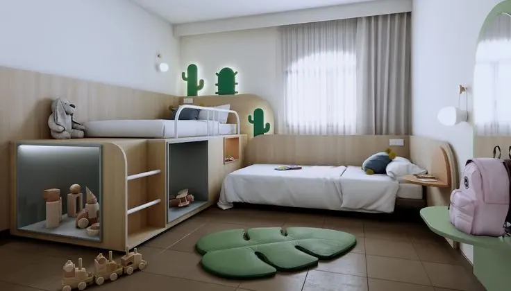 Kid Suite (2 Adults + 2 Children)