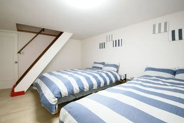 Superior Ev (7-bedrooms)