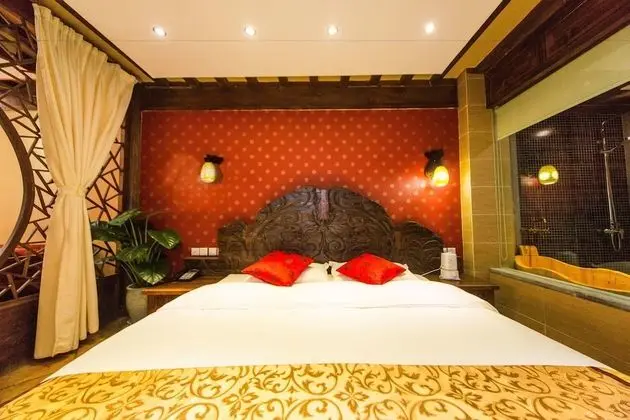 Luxury Süit, 1 Yatak Odası, Avlu Manzaralı