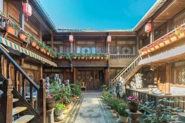 Luxury Süit, 1 Yatak Odası, Avlu Manzaralı