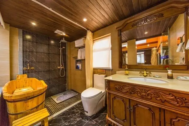 Luxury Süit, 1 Yatak Odası, Avlu Manzaralı