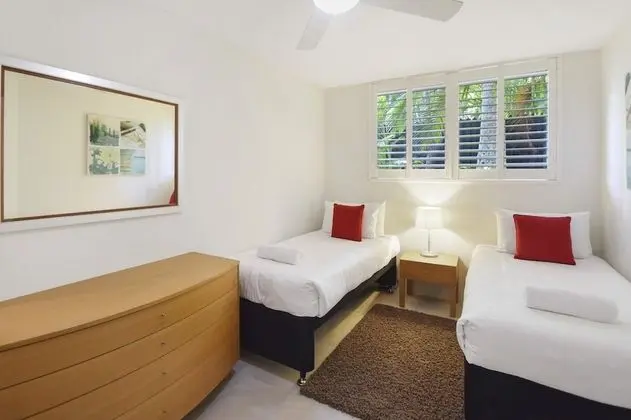 Apart Daire, 3 Yatak Odası, Havuz Manzaralı (Apartment 01)