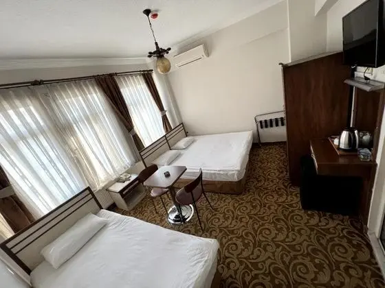 Aile Odası, Şehir Manzaralı