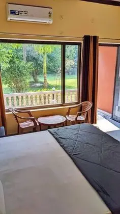 Luxury Tek Büyük Yataklı Oda, 1 En Büyük (King) Boy Yatak, Sigara İçilebilir, Bahçe Manzaralı