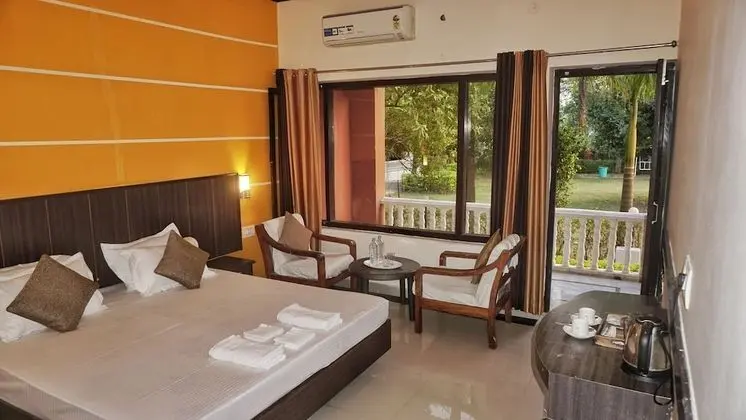 Luxury Tek Büyük Yataklı Oda, 1 En Büyük (King) Boy Yatak, Sigara İçilebilir, Bahçe Manzaralı