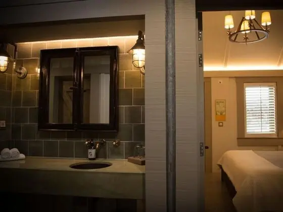 Premium Tek Büyük Yataklı Oda (Premium Eco Chalet)
